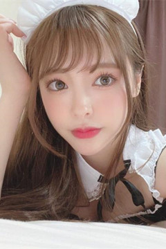 萬聖節三上悠亞、小倉由菜爆乳瘋《魷魚遊戲》、《鬼滅之刃》