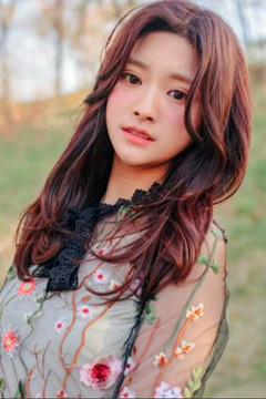 韓國偶像女團成員拍AV『巨乳彈出螢幕』 太兇悍大紅！