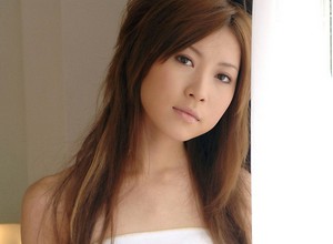 五隻手指插陰道 伊澤千夏好憔悴