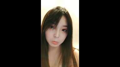 身材豐滿的大奶妹子，深喉嚨口交啪啪