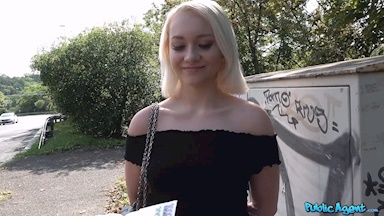 金髮美女想賺錢