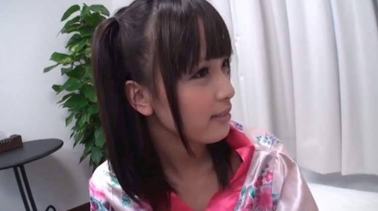 調教可愛的小美女