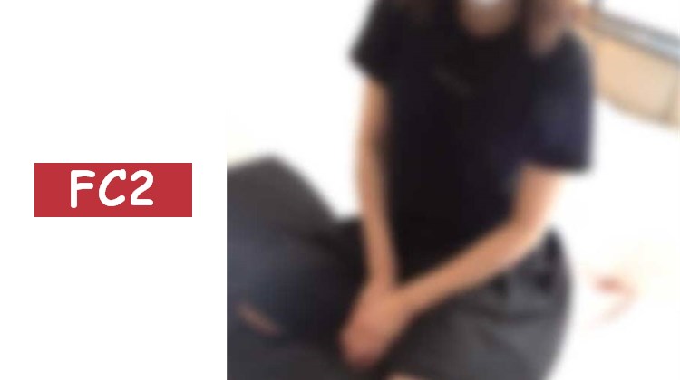 【素人個人拍攝】【無修正】肌膚白皙、擁有美麗胸部的東北美人妻，在他人肉棒下搖曳身軀，忘我呻吟，化身為極度淫蕩的雌性