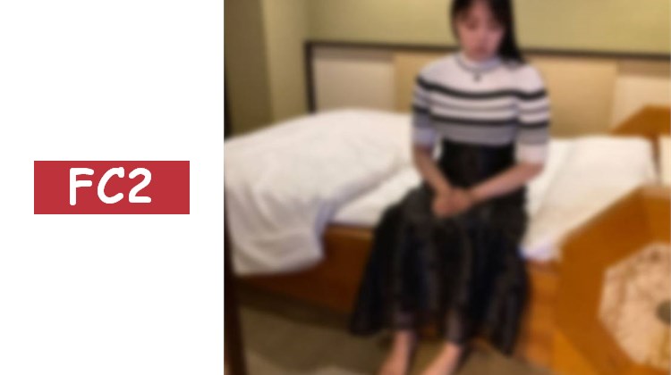 【無修正】【3P】雖然眼神帶著反抗，說著「不要亂來」，但女性的身體卻被玩弄。