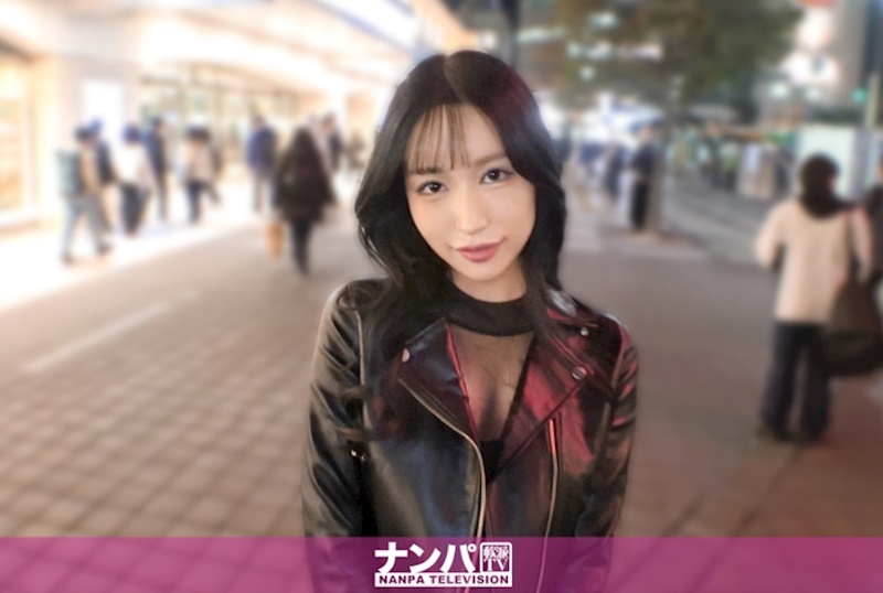 搭訕到色氣十足又帥氣的樂團女粉，結果她太配合直接就發生性關係了！美麗又帥氣的透視裝大姊在接吻、口交、扭腰方面技巧都非常厲害！因為太漂亮，被名人搭訕過好多次！趁著她玩得開心猛烈衝刺，讓她像大洪水一樣大量潮吹高潮連連！ 真實軟派，初次拍攝。2328