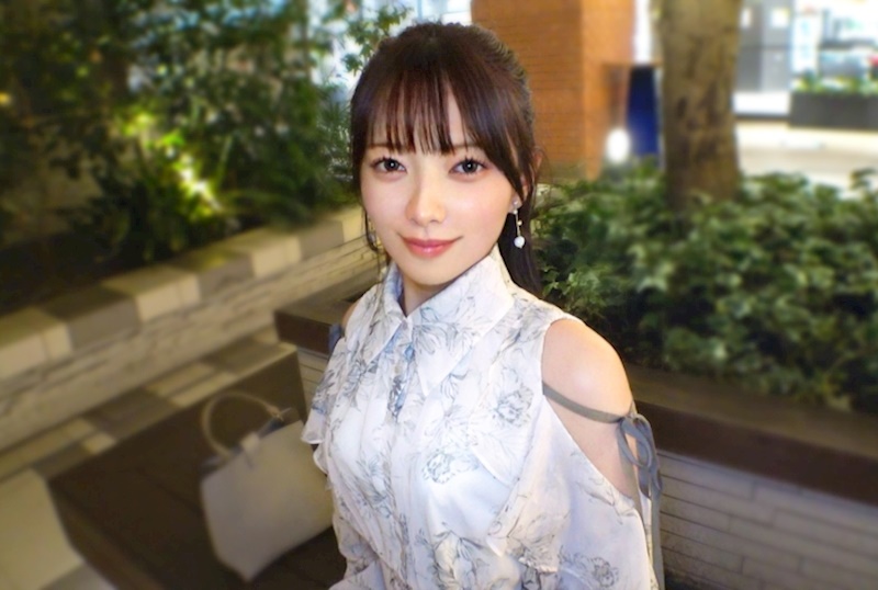 模特兒級的美女以色氣逼人的姿態應徵而來！宛如女神般的微笑與眼神，以及極致纖細的身體妖艶而令人心癢！請細細觀賞神話級的極致曲線美吧！【初次拍攝】網路上AV應募→AV體驗拍攝 2597